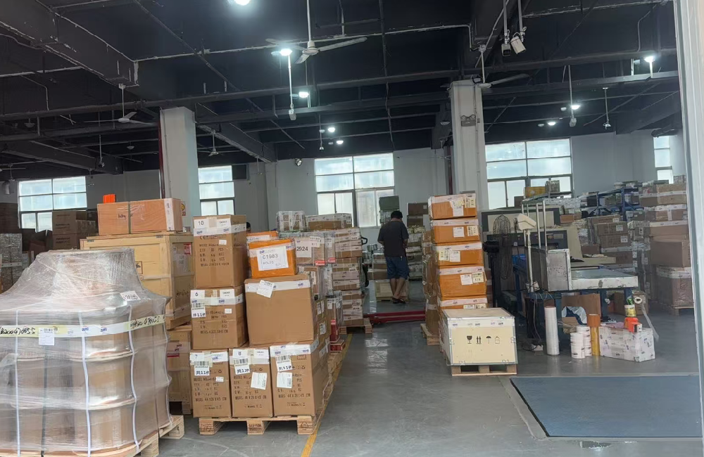 邮寄仿牌产品到伊拉克用什么快递